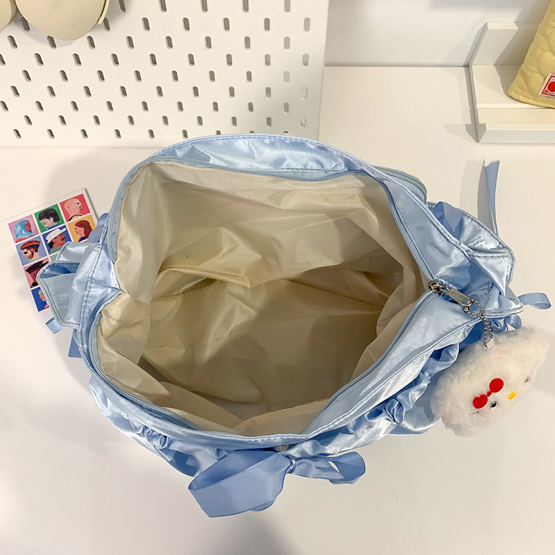 Versatile, high appearance level single-shoulder bag, soft and girlish design sense, large capacity smappy pain bag, ballet style double-sided crossbody bag Application Scenario