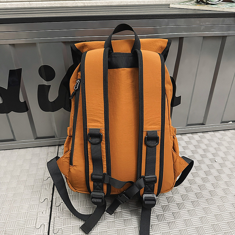 Mountain-themed lightweight outdoor sports backpack, men's large-capacity travel backpack, multi-pocket hiking and mountain climbing backpack Specification drawing