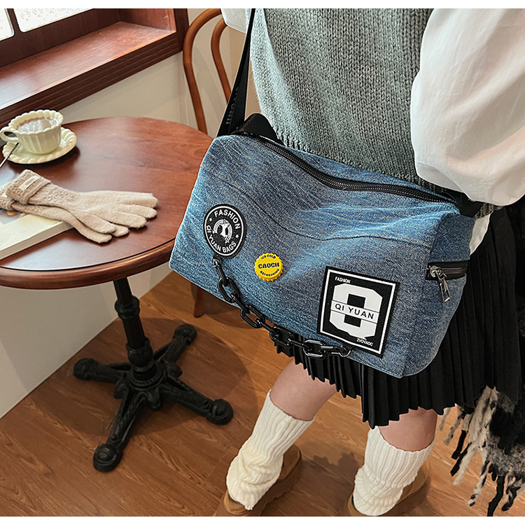 New large-capacity women's crossbody bag, trendy brand Boston pillow bag, fashionable chain denim commuter bag, single-shoulder bag full figure