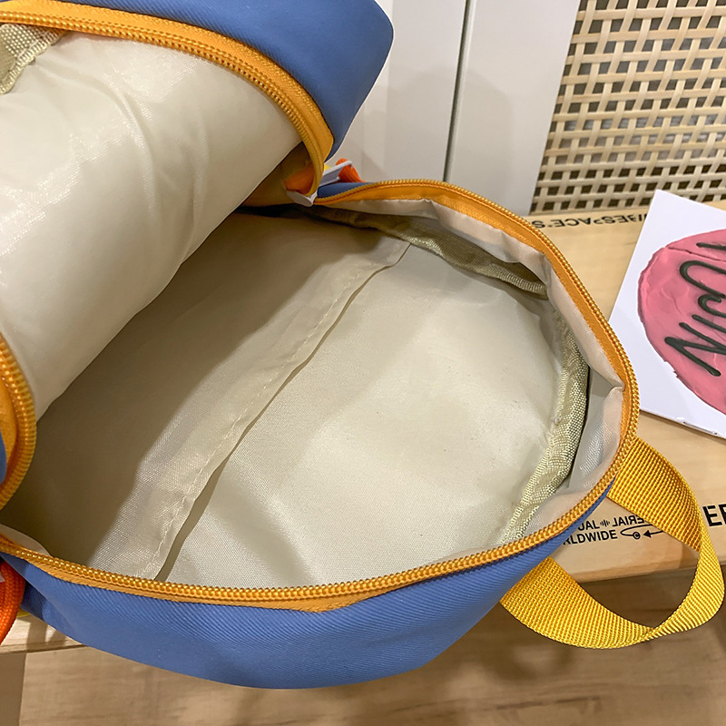2025 New cartoon cute kindergarten baby schoolbag, super cute Korean-style, lightweight, spine-protecting, stylish and sweet backpack Application Scenario