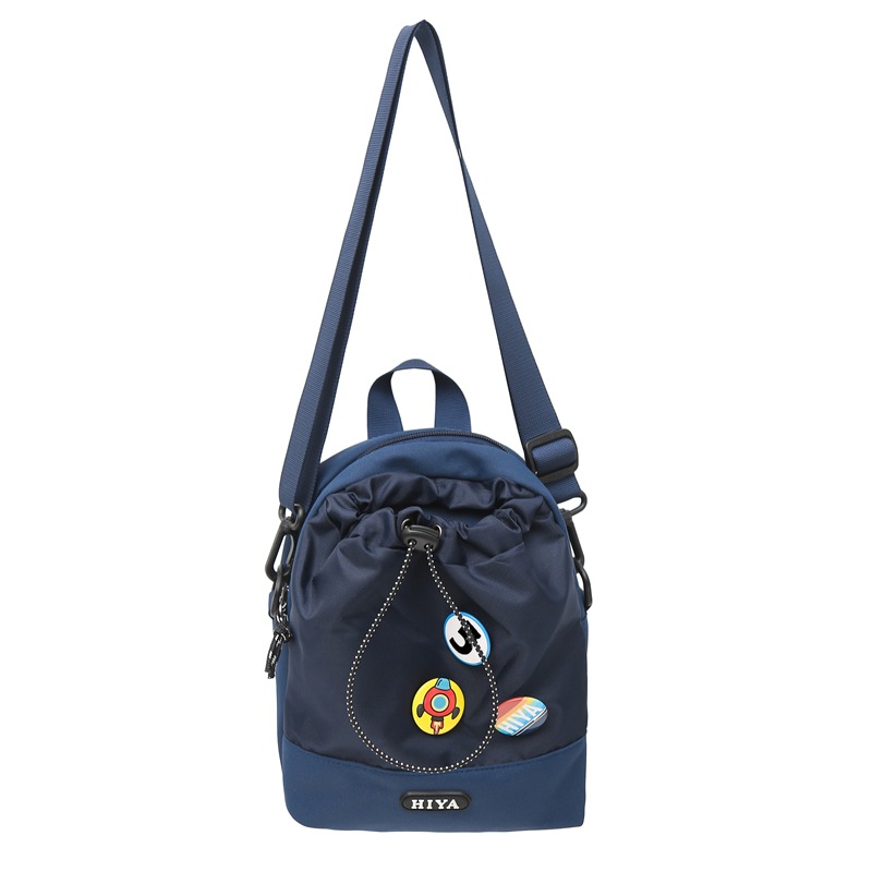 Outdoor lightweight and versatile crossbody bag, mobile phone bag, fashionable new drawstring single-shoulder bag, unisex couple bag Item Picture