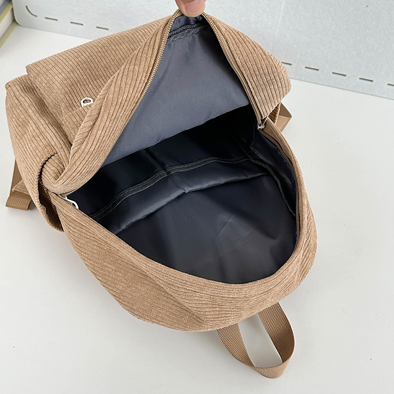 Autumn outing and study tour children's portable backpack, corduroy, high appearance level, girlish mini backpack Application Scenario