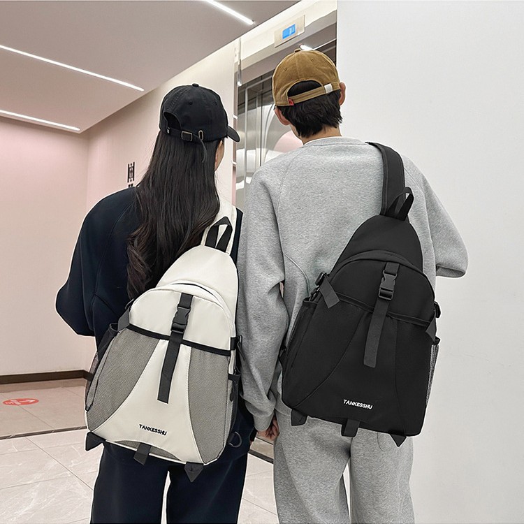 New large-capacity schoolbag, casual and versatile single-shoulder bag, simple crossbody bag, sports chest bag, and lightweight commuting casual bag full figure
