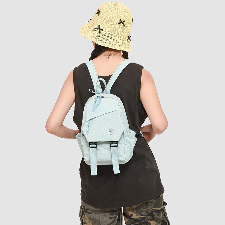 New high-appeal forest-themed backpack for couples, casual, simple, lightweight, commuting, fashionable and versatile outdoor hiking backpacks full figure