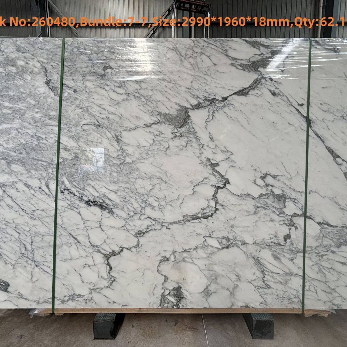 Large white natural marble tabletop, coffee table surface, marble countertop panel, villa background wall, exterior stone Application Scenario