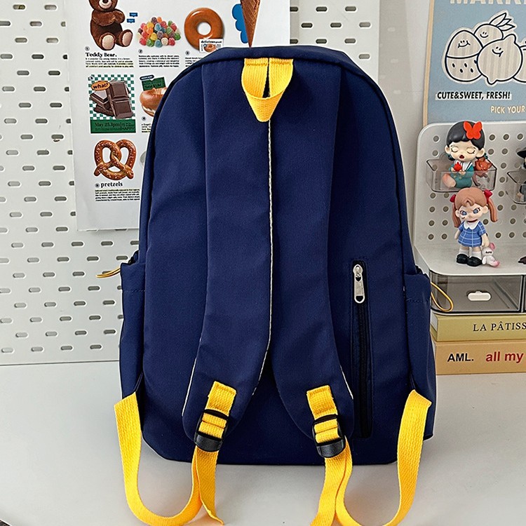 The 2025 new style backpack is a trendy casual travel bag with large capacity and high appearance level. It is a fashionable backpack for grades 1 to 6 Specification drawing