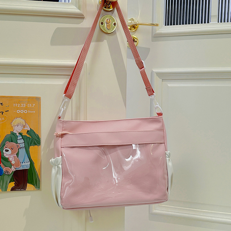 College-style versatile, simple and large-capacity postman's class bag, casual and lightweight single-shoulder bag, fresh and sweet crossbody bag Application Scenario
