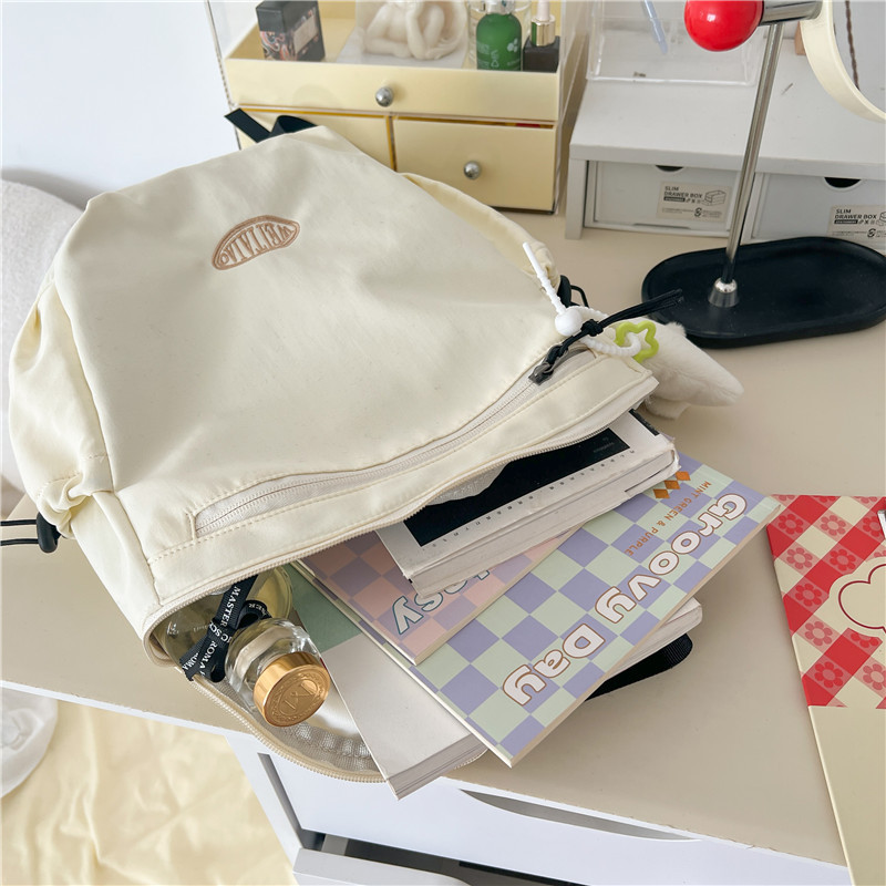High appearance level mini backpack for girls, simple and versatile Korean-style solid-color small schoolbag, Japanese-style college girl backpack Application Scenario