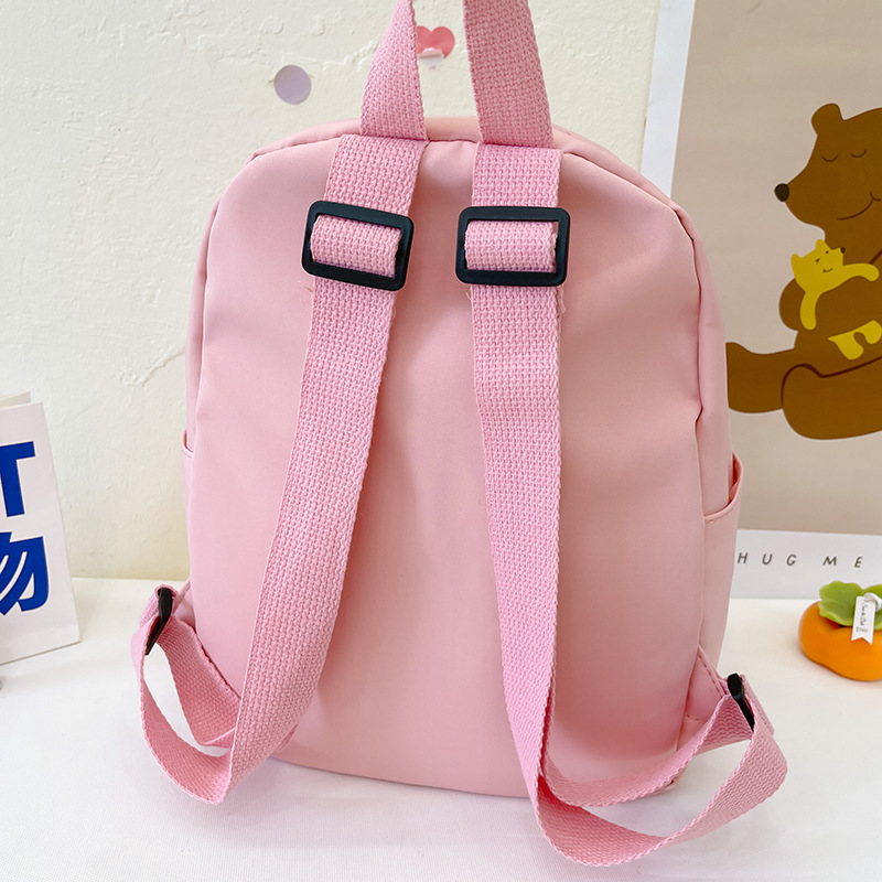 Schoolbag, kindergarten Korean cartoon cute little rabbit, large-capacity nylon waterproof children's backpack, travel backpack trend Application Scenario