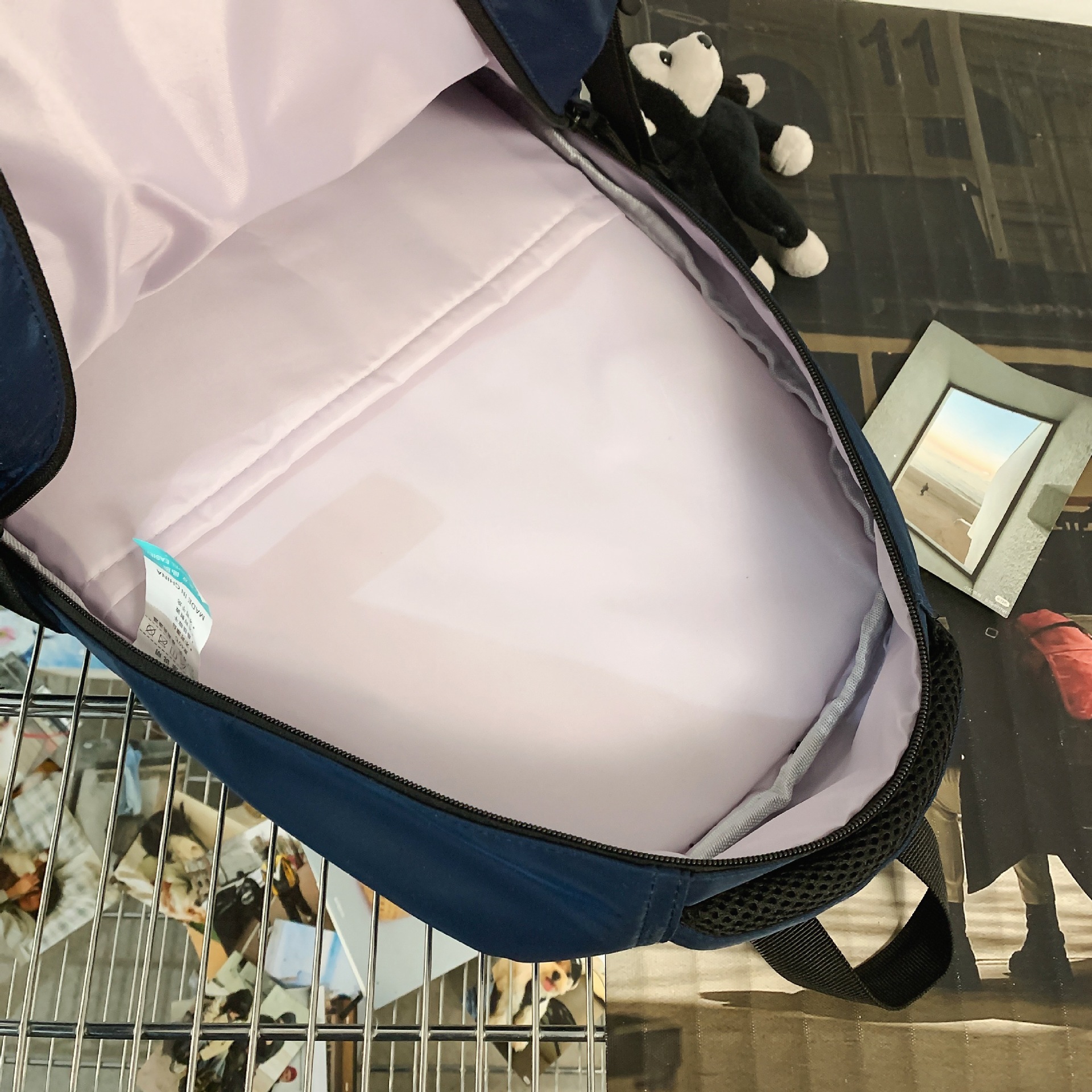 A new cross-border outdoor sports backpack for men, a cool Korean style Instagram workwear trend, and a casual backpack for college students and couples Application Scenario