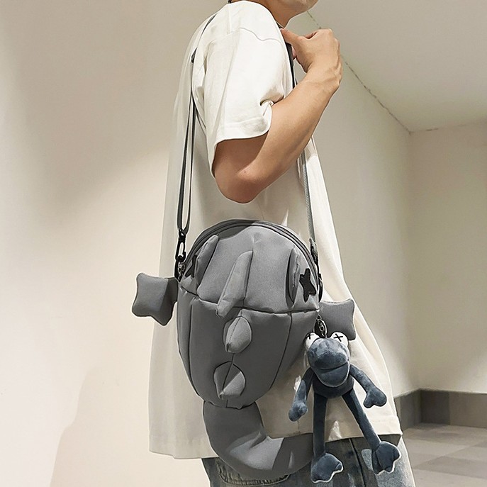 A quirky and unique small shoulder bag from Korean Instagram, a cool and cute shark casual and simple crossbody bag for students full figure