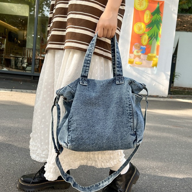 Large-capacity denim bag for women, 2024 new ins Japanese laid-back style single-shoulder bag, college student tote bag for class full figure