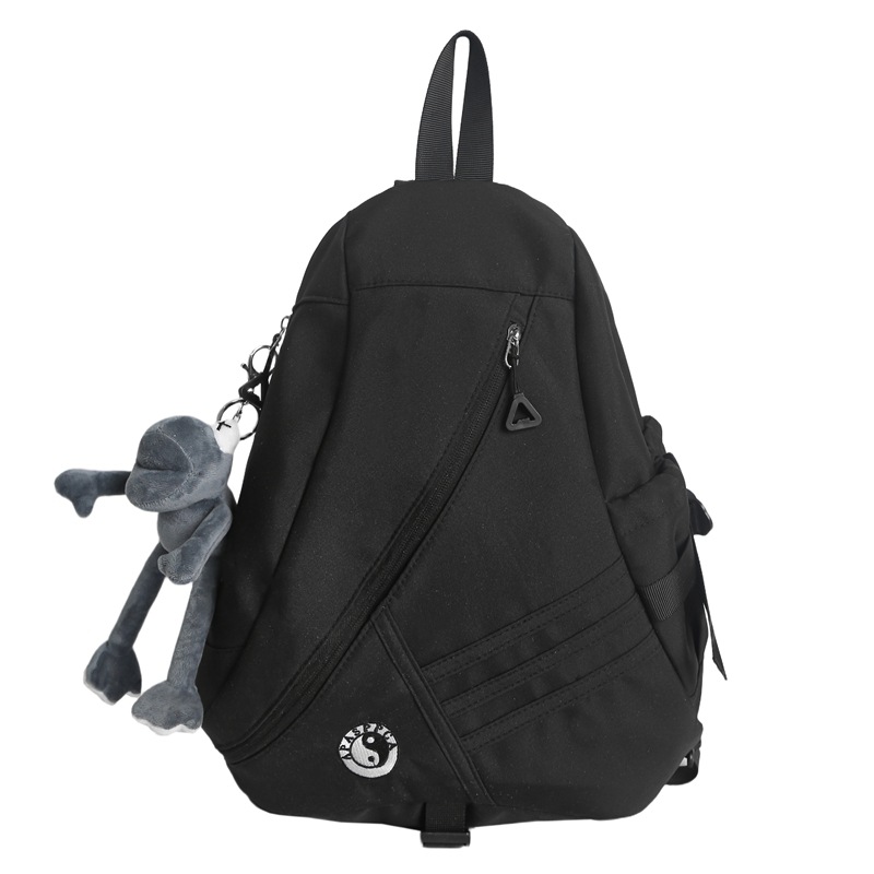 A new Korean-style, niche, color-matched commuting, large-capacity, trendy and sporty cycling crossbody bag Item Picture