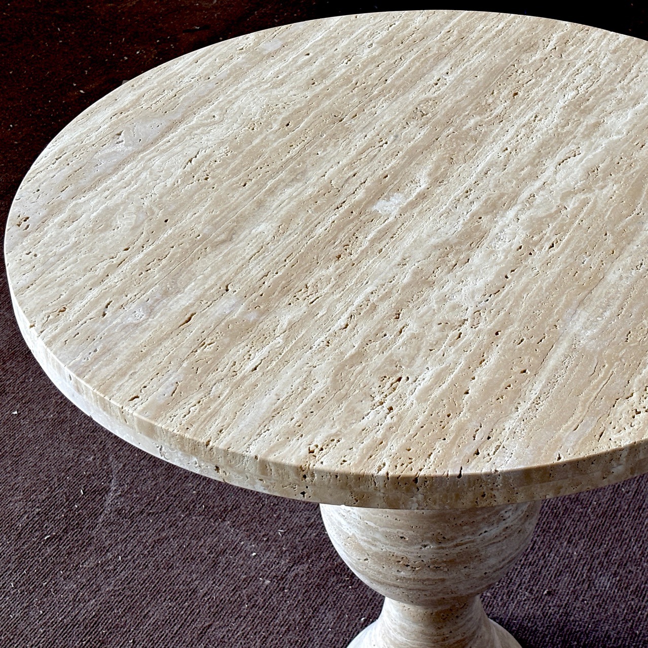 Cave stone tables, stone benches, courtyards, outdoor gardens, parks, large outdoor tables and chairs, stone kung fu tea tables, villas details Picture