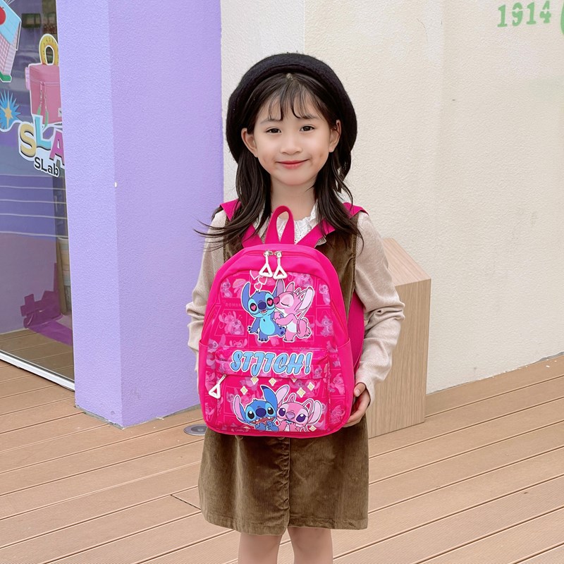 A cute cartoon and anime backpack for children, a new large-capacity kindergarten backpack for winter, and a trendy and fashionable schoolbag Application Scenario