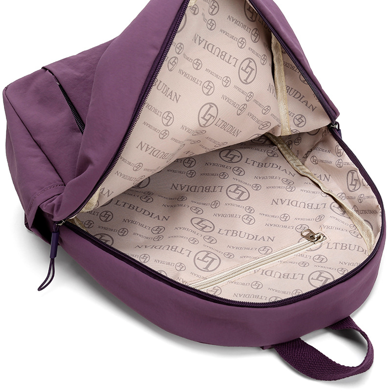 The new forest-themed backpack with a high level of appearance and fresh candy color will charm you. It's a lightweight backpack for women's short trips, mountain climbing and tourism Application Scenario