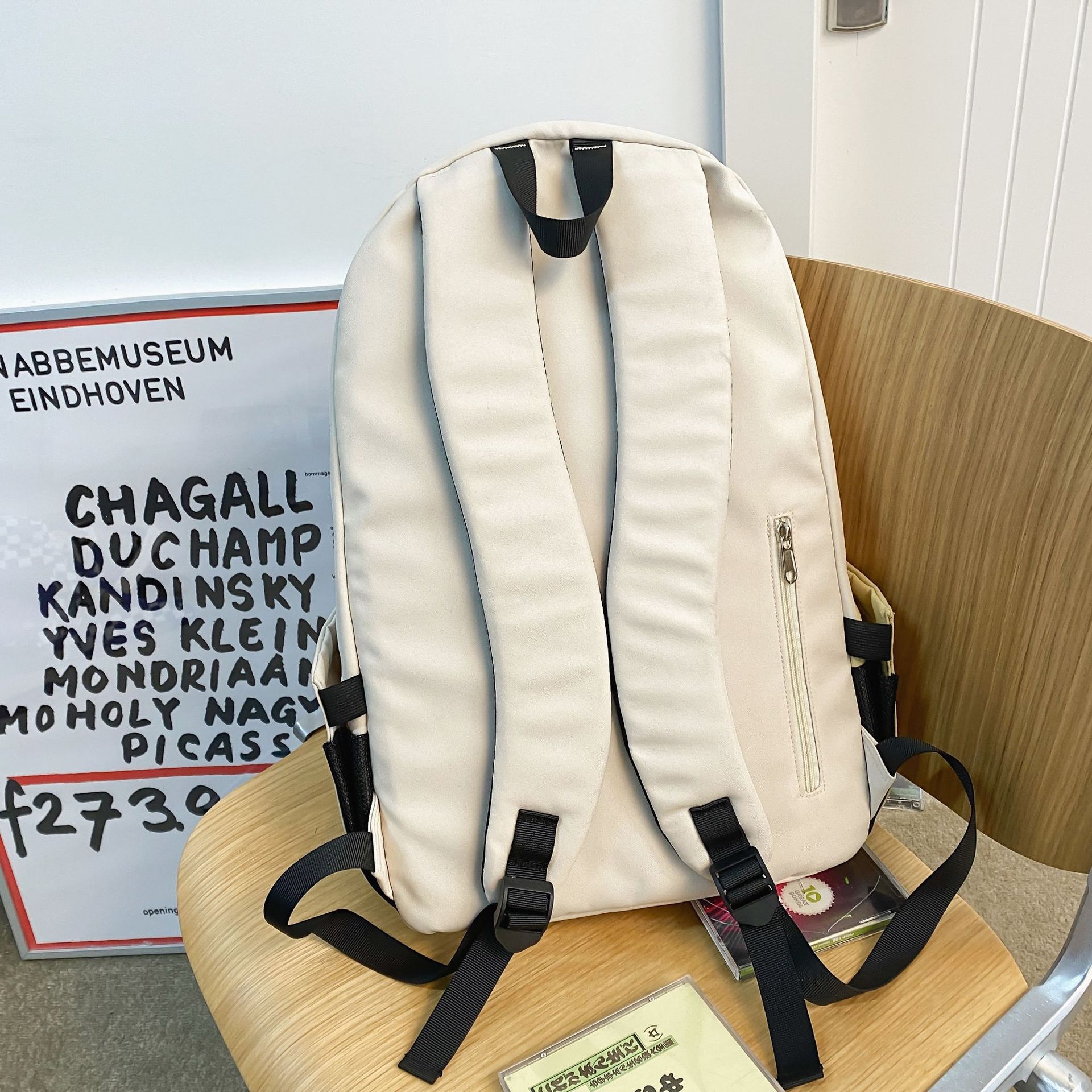 High school student backpacks, men's Instagram cool large-capacity couple casual backpacks, simple and sporty student backpacks Application Scenario