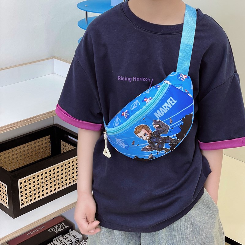 2025 New Children's coin Purse: Boys' Fashionable cartoon Superman coin bag, outdoor crossbody bag, Boys' and Girls' small backpacks Application Scenario