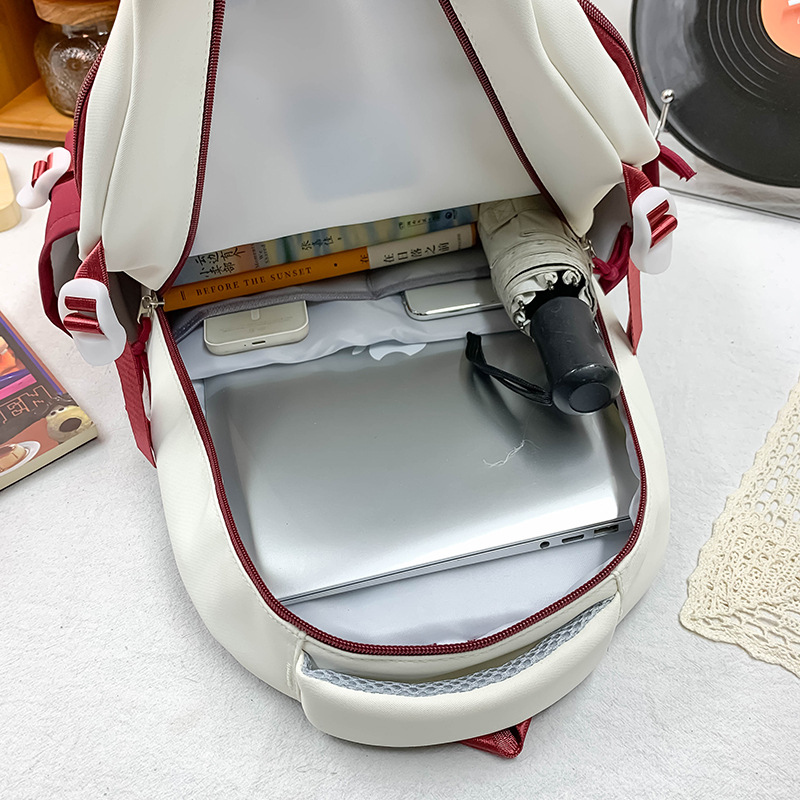Schoolbag for boys, a multi-layered and large-capacity outdoor backpack for junior high school students in 2024 Application Scenario