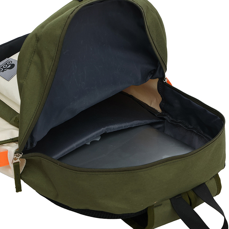 2025 New stylish outdoor travel backpack, versatile for junior and senior high school students, large-capacity outdoor leisure backpack Application Scenario