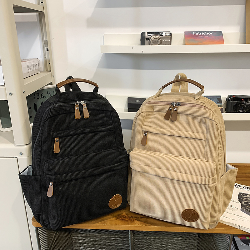 A light and cute backpack for girls in grades 4 to 6 of primary school, with a high-end corduroy feel. A backpack for girls in junior high school details Picture