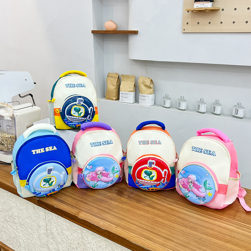 New style of kindergarten schoolbag, cartoon and cute eggshell backpack for boys and girls, high appearance level, lightweight backpack full figure