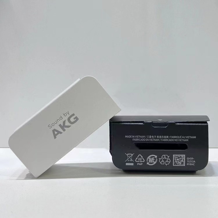 Compatible with Samsung's original S20 headphones, Type-c in-ear earbuds, and AKG's universal S22 headphones with microphone and bass full figure