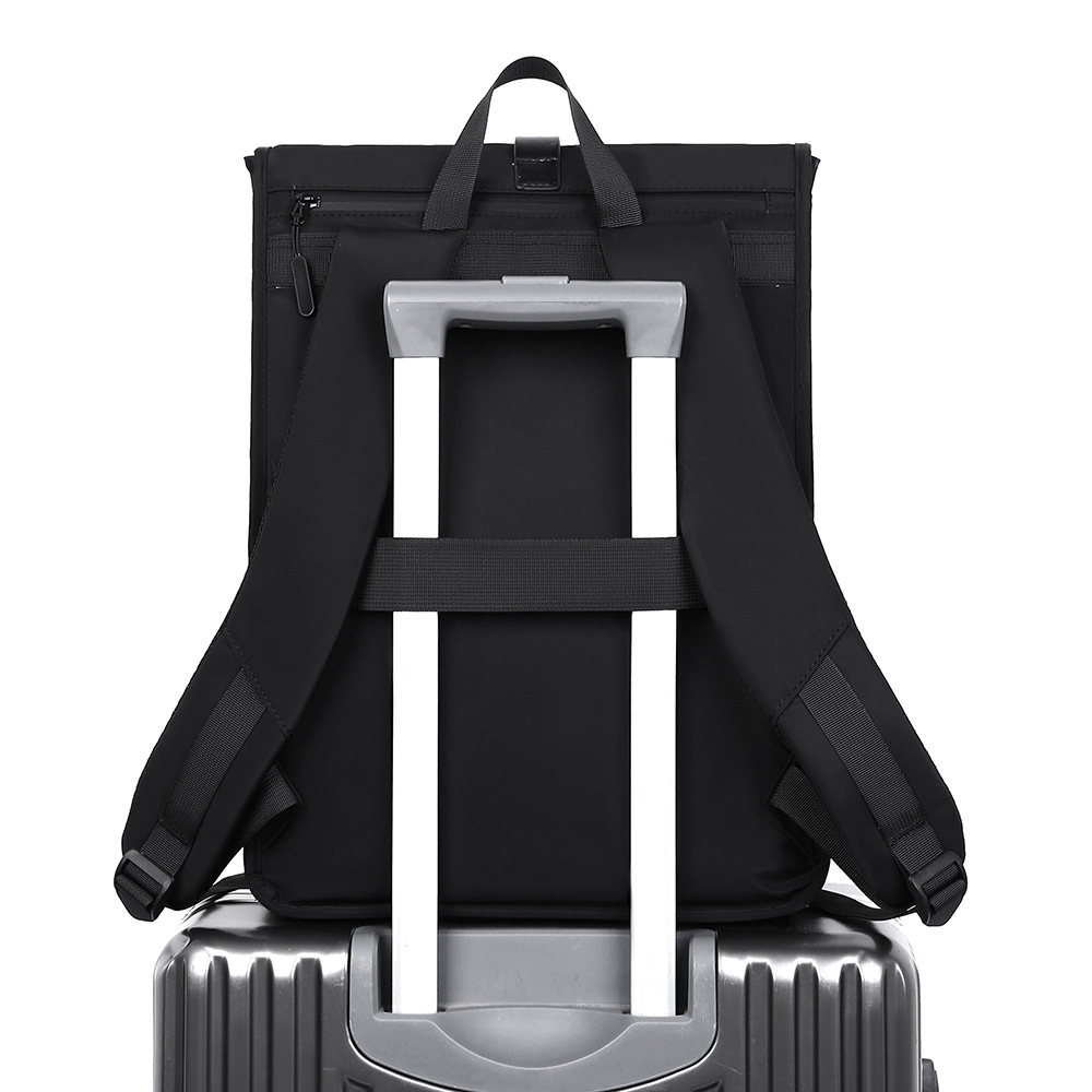 New backpacks: Men's large-capacity travel bags, water-resistant women's casual bags, college students' computer bags, casual bags Application Scenario