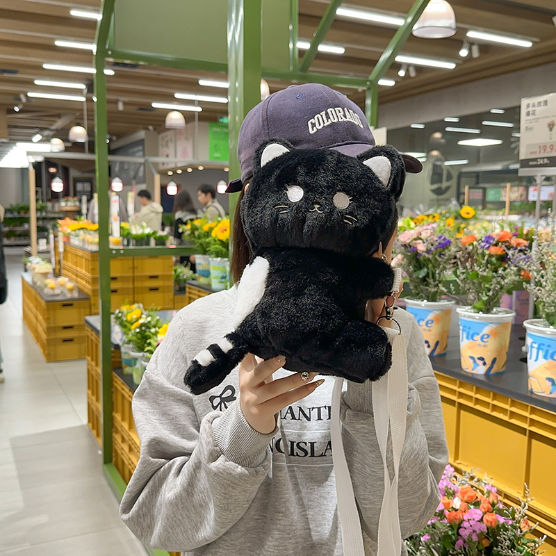 2024 New cute kitten plush bag, a fashionable and versatile cartoon furry bag for girls, a single-shoulder crossbody bag for young girls details Picture