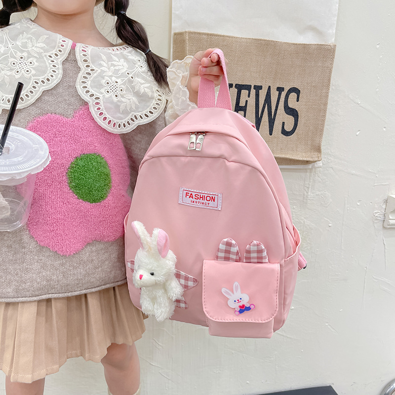 New cartoon little rabbit early education children's schoolbag, cute boys and girls for kindergarten small class, casual backpack Application Scenario