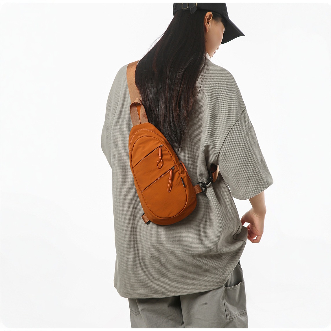 Unisex multi-functional chest bag crossbody couple style 2025 new trendy, simple and versatile travel backpack details Picture