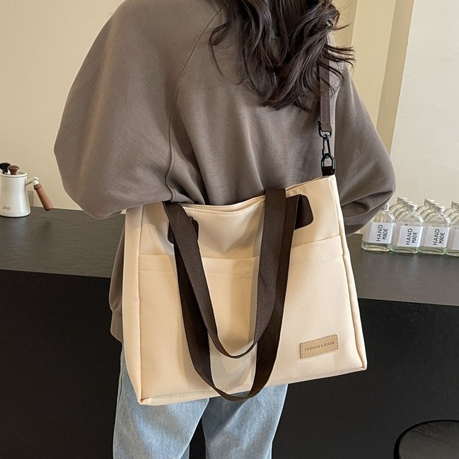 Canvas bag for women, large-capacity 2024 new style, fashionable and versatile single-shoulder bag, simple and elegant, tote bag for class and commuting full figure