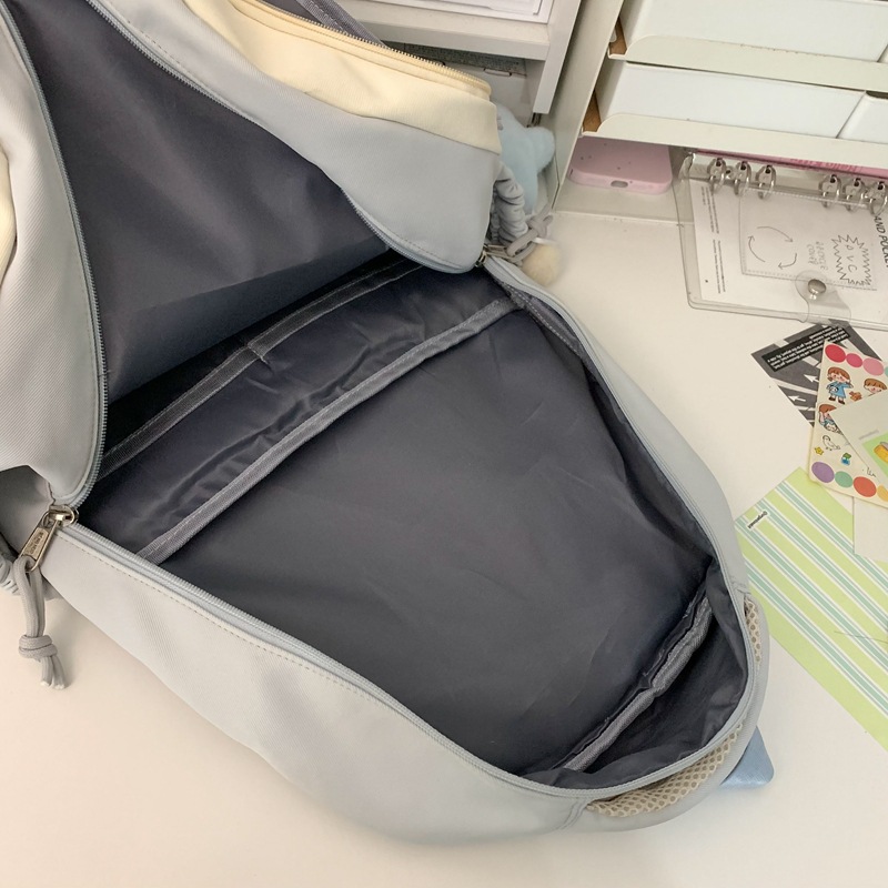 Summer new backpack for female college students, high appearance level, color-blocking dopamine sweet girl two-piece backpack Application Scenario