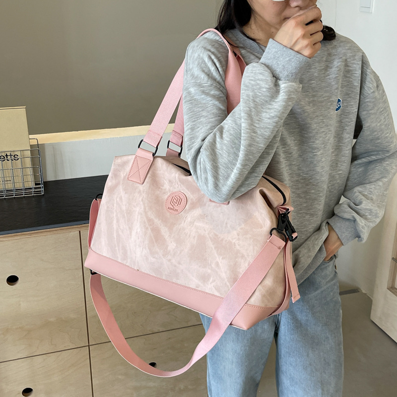 Korean style Instagram large bag, new fitness bag, women's casual lightweight crossbody bag, women's single-shoulder bag, sports fitness travel bag Specification drawing