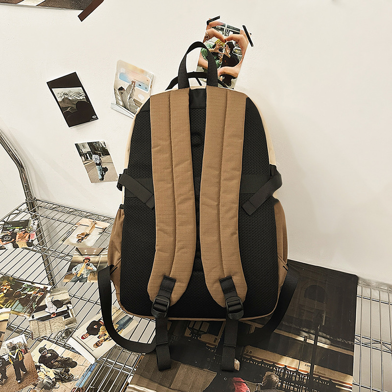 A cool and trendy travel backpack for high school students on Instagram, a simple and casual backpack for college students and couples Specification drawing