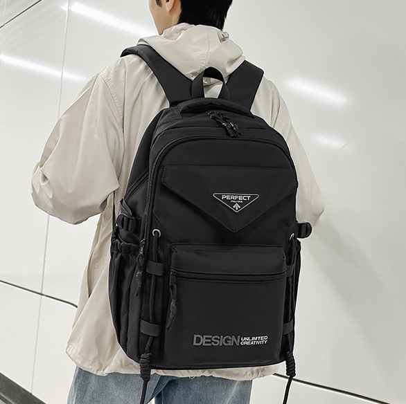 Male college student backpack for junior and senior high school travel, male ins Japanese-style large-capacity backpack for class commuting, computer backpack full figure