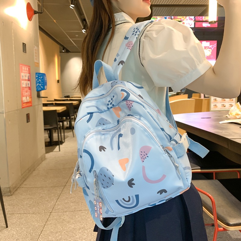 Girls' backpacks for outings are cute. Girls' spring outings are lightweight. Girls' small backpacks for shopping full figure