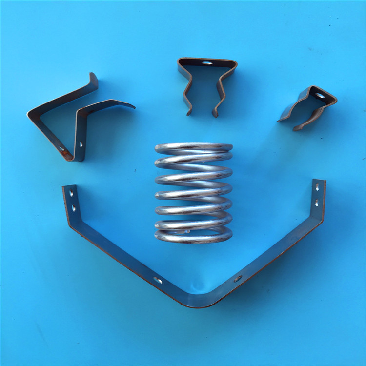 The blackened brake wheel spring plates in Luoyang, Xuchang and Xinxiang are chrome-plated by stamping. The 65mn spring plates are galvanized with Dacromet Specification drawing
