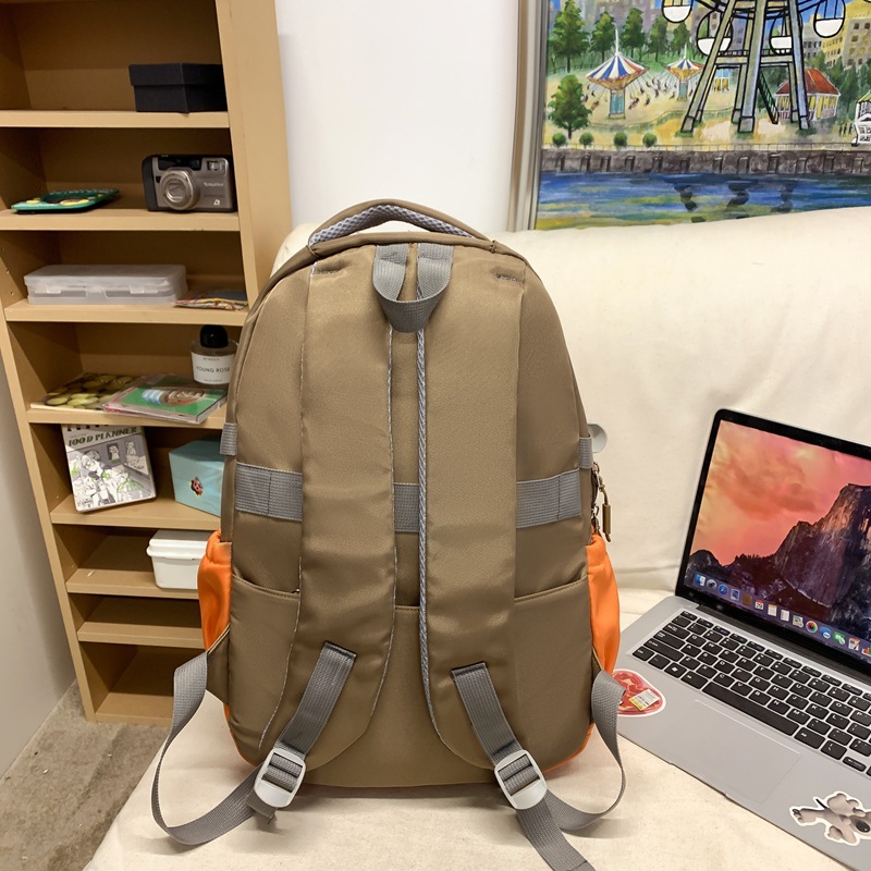 High appearance level schoolbag for girls, large-capacity color-blocking backpacks for junior and senior high school students, and lightweight backpacks for primary school students in grades four, five and six Specification drawing