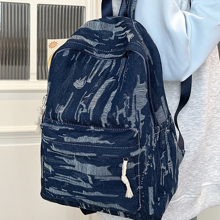High-appearance-level backpack, large-capacity Japanese style, ins striped, fresh and cute backpack for junior and senior high school students, school-style schoolbag for girls full figure