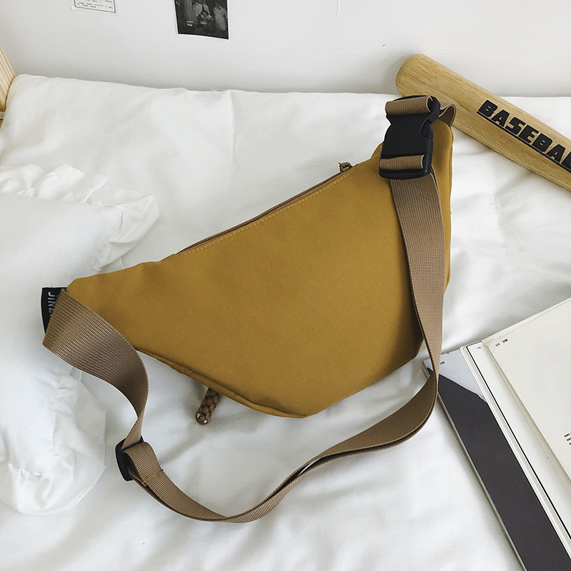 This unisex canvas small bag is simple and versatile. The chest bag has a large capacity and a sense of design. The crossbody bag is fashionable and stylish Specification drawing