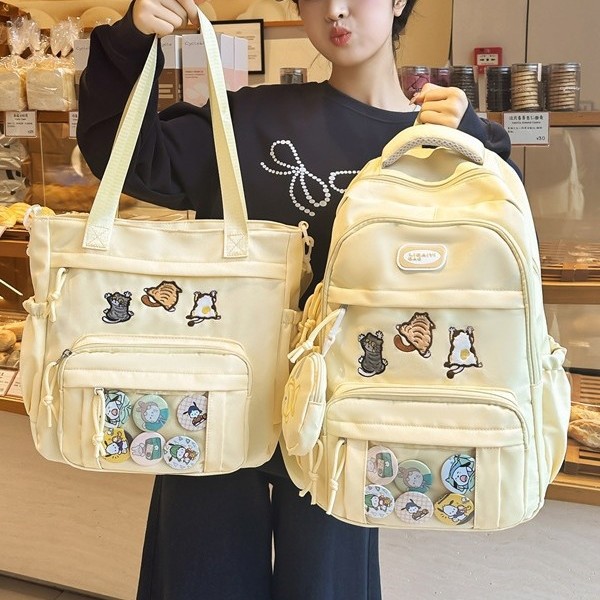 The new forest-themed ins bag features a high level of appearance, is fresh, sweet and cute. It comes with a cute little cat smudging pain bag, a tutorial bag and a large capacity backpack details Picture