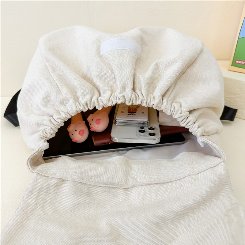 Japanese-style cartoon puppy canvas backpack 2024 New style, cute and trendy, a small schoolbag for kindergarten kids in grades 3-6 Application Scenario
