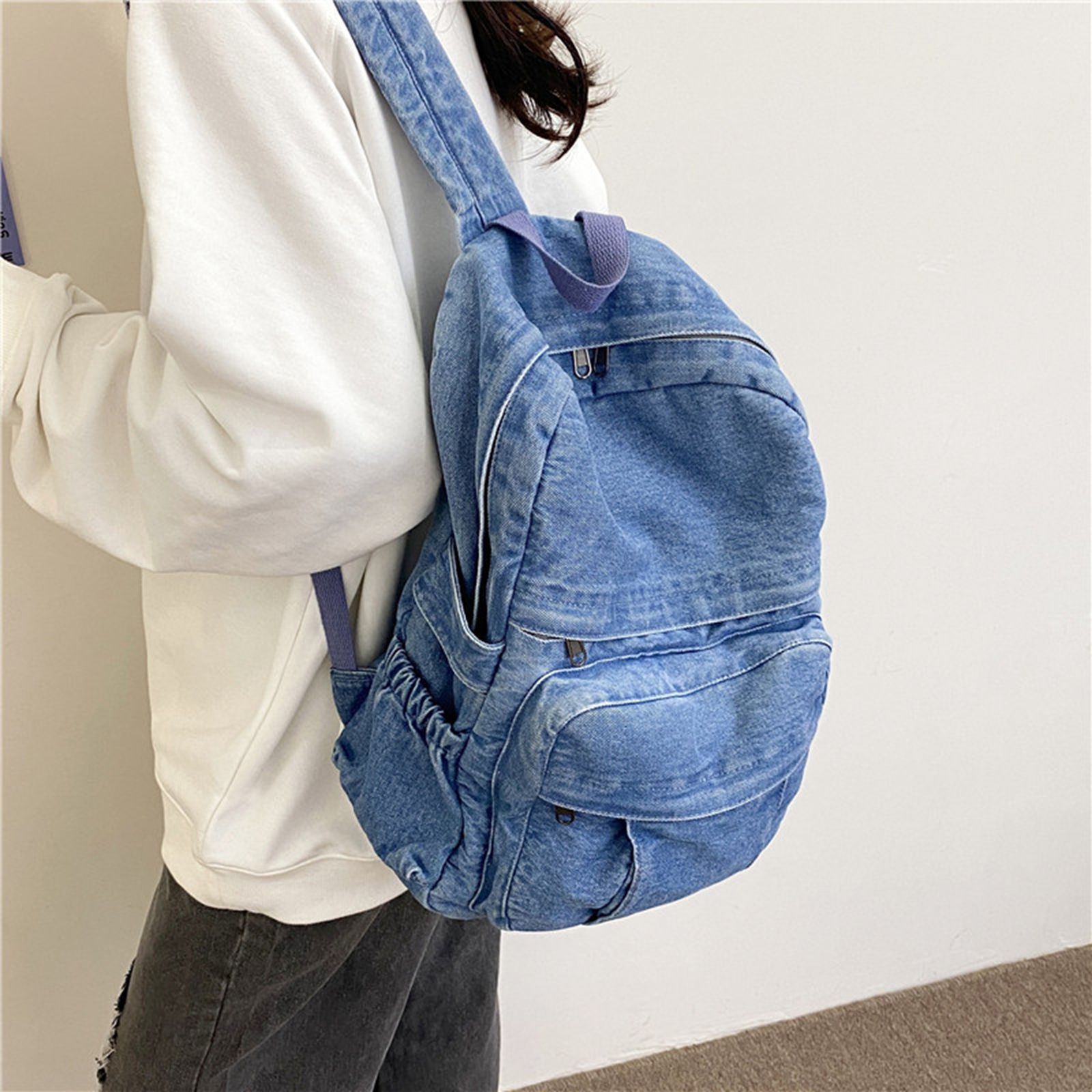 Simple Korean-style casual and laid-back backpack, large-capacity denim backpack, and lightweight schoolbags for high school and college students full figure