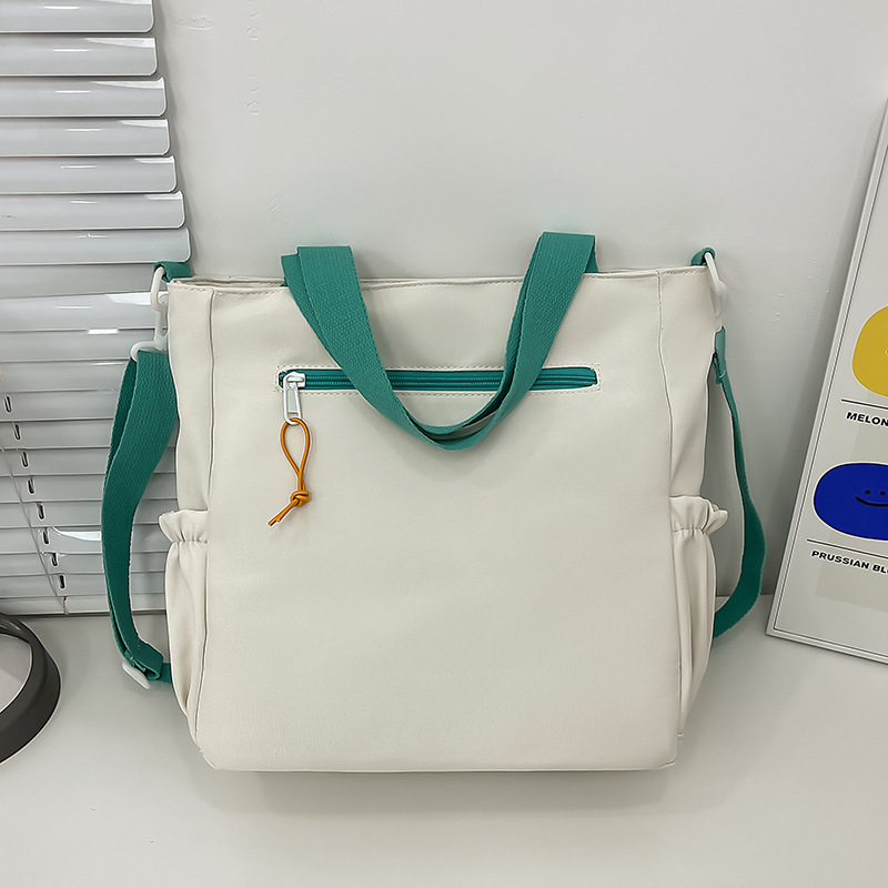 This Japanese-style ins schoolbag is versatile and cute in contrasting colors. It's a two-piece backpack set for primary and secondary school students in grades three to six Specification drawing