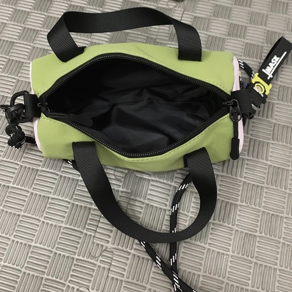 New high-appeal, fresh macaron color hip-hop style artistic crossbody bag for couples, lightweight travel and mountaineering crossbody bag Application Scenario