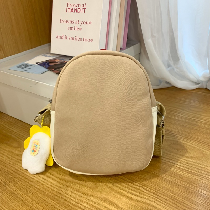 Back-to-school season's new cute cartoon single-shoulder bag for children on Instagram. Adorable little ones from 3 to 6 weeks old in kindergarten, small shoulder bags for going on study Tours Specification drawing