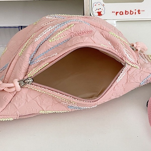 Instagram-style soft girl casual versatile chest bag 2024 new cute small bag, women's crossbody bag, student waist bag Application Scenario