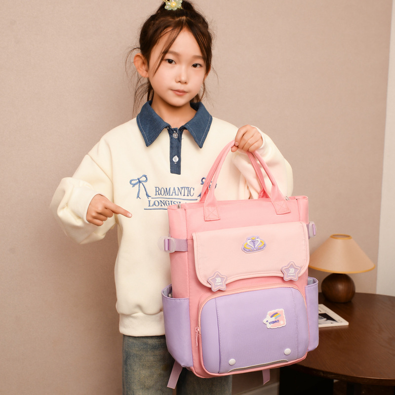 New high-appearance-level lightweight backpack, versatile schoolbag for grades three to six, large-capacity simple and casual tutorial bag full figure