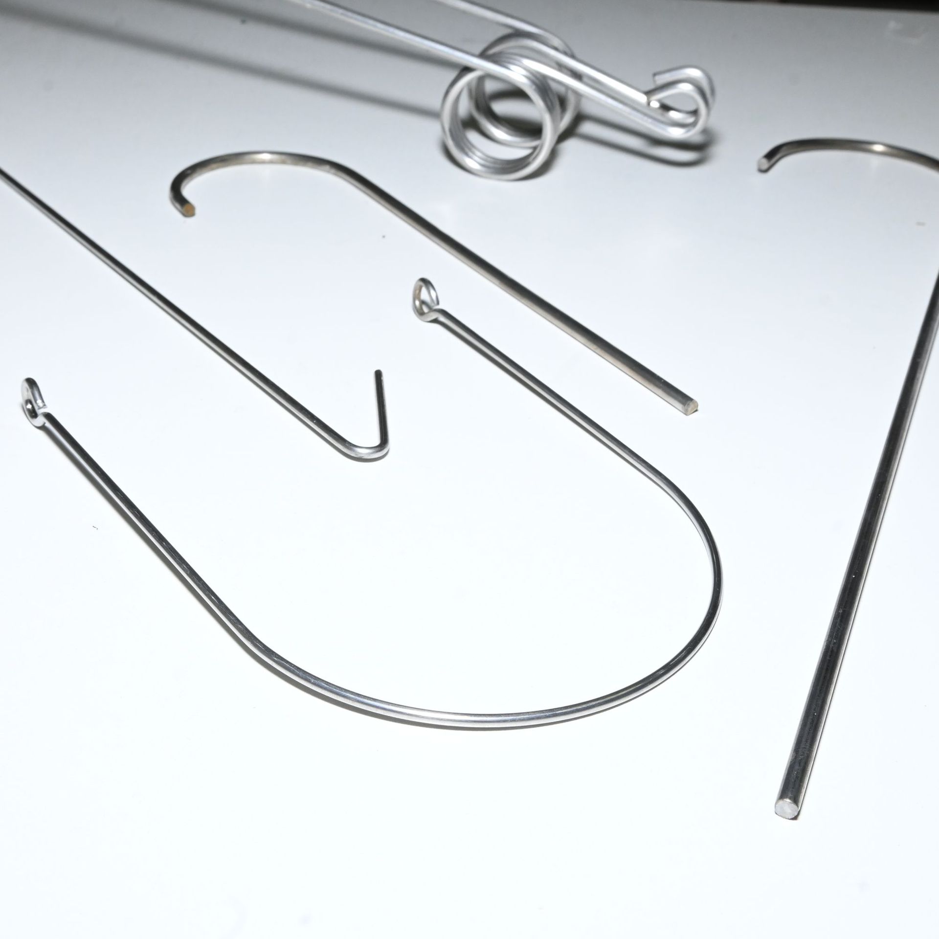 Production and processing of stainless steel handle pull rings, iron wire bending, special-shaped spring hook brackets, wire racks, and hooks details Picture